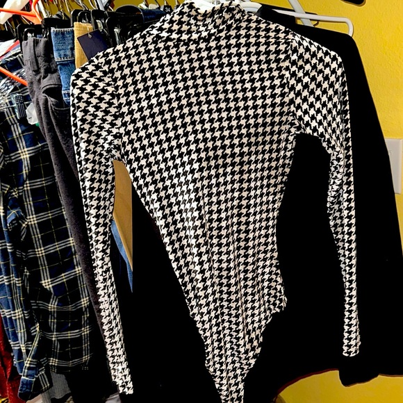 Naked Wardrobe coordinated sets includes body suit w skirt in houndstooth - Picture 1 of 4